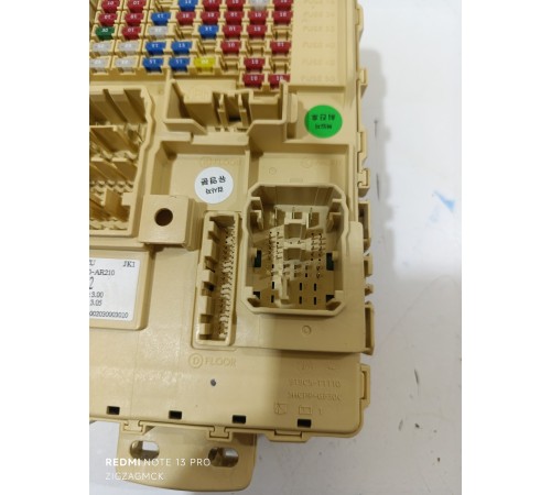 Монтажный блок салонный, предохранителей