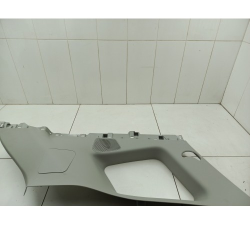 Обшивка багажника правая (верхняя)