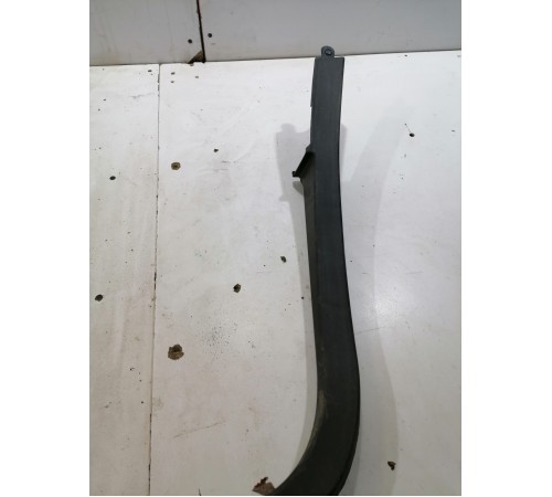 Обшивка рамки задней правой двери