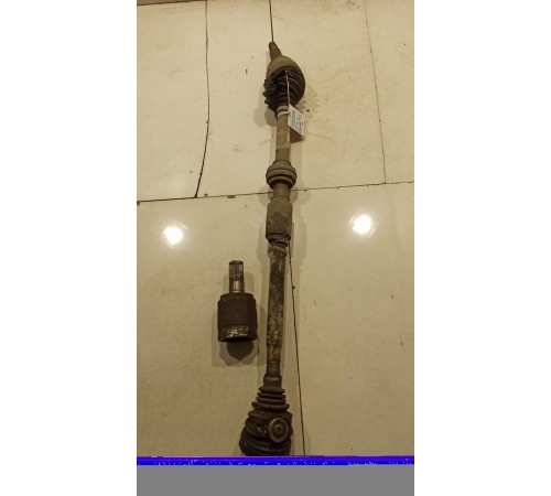 Привод (полуось) передний правый