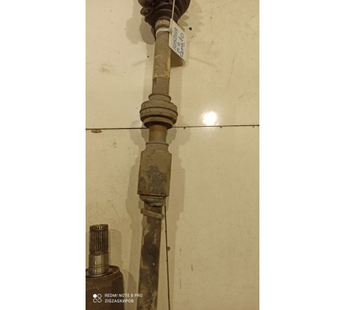 Привод (полуось) передний правый