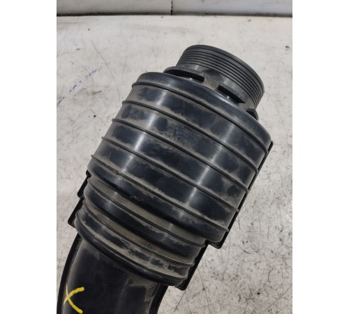 Патрубок воздушного фильтра