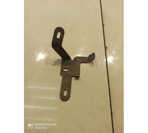 Кронштейн кузова