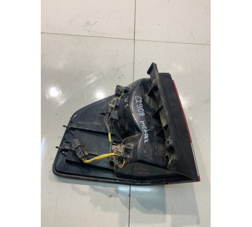 Задний фонарь (правый)