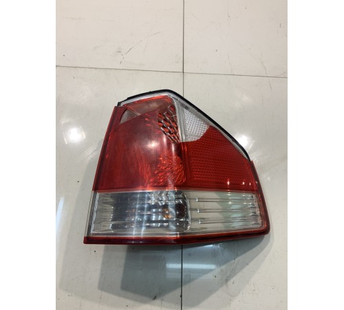 Задний фонарь (правый)