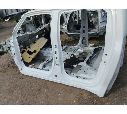 Порог со стойкой левый