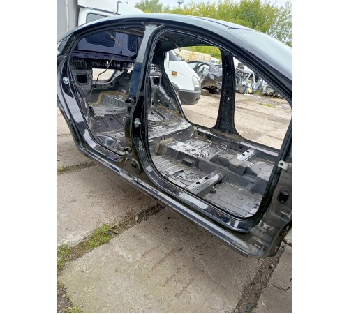 Порог со стойкой правый