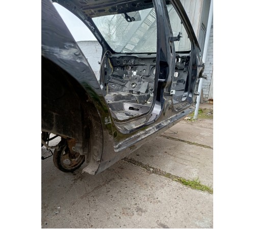 Порог со стойкой правый