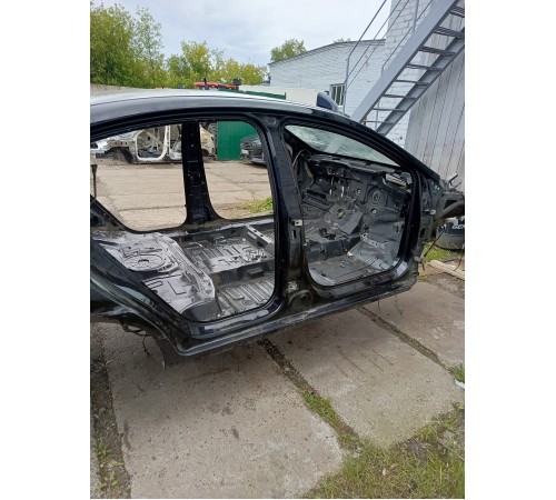 Порог со стойкой правый