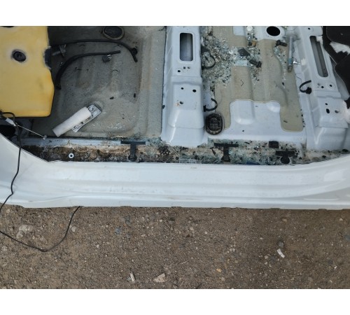 Порог со стойкой левый