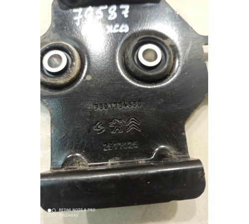 Кронштейн кузова