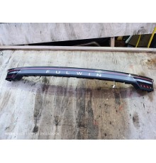 Фонарь крышки багажника центральный