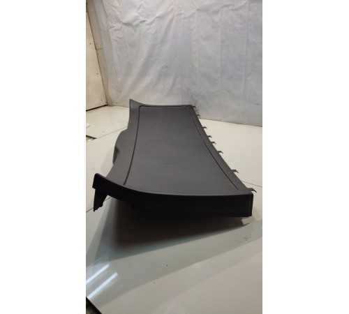 Обшивка крышки багажника