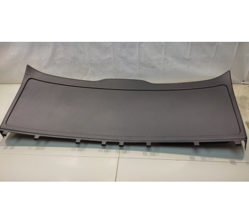 Обшивка крышки багажника