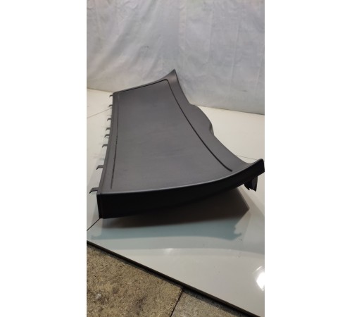 Обшивка крышки багажника