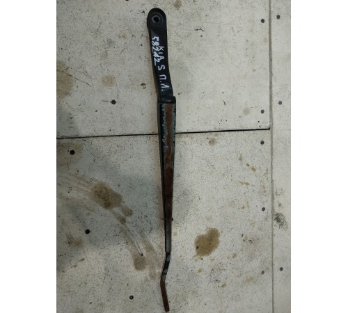 Поводок стеклоочистителя Левый