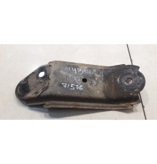 Кронштейн подрамника (левый)