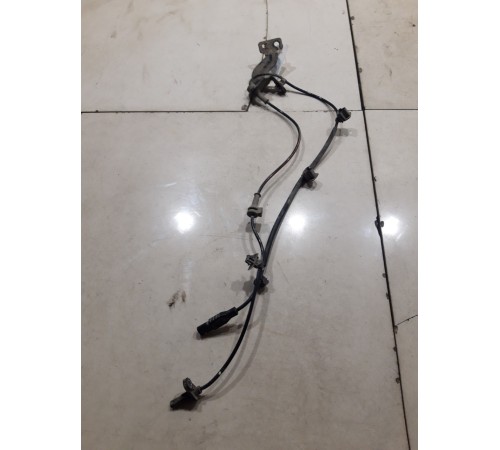 Датчик ABS(передний правый)