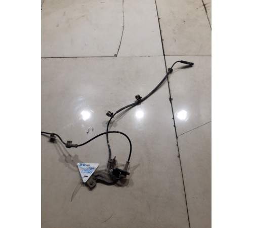 Датчик ABS(передний правый)