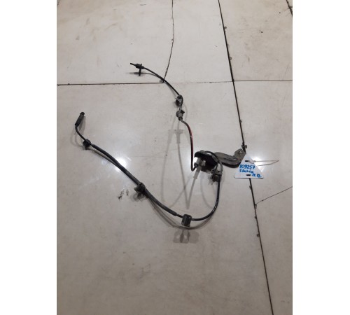 Датчик ABS(передний правый)