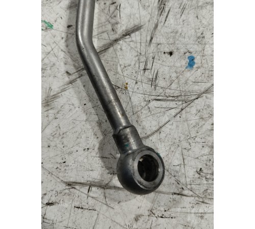 Трубка турбины масляная