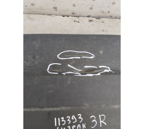 Брызговик задний правый верхний