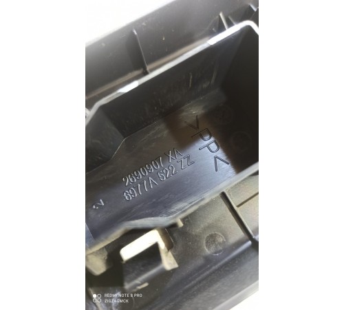 Крышка петли заднего сиденья левого