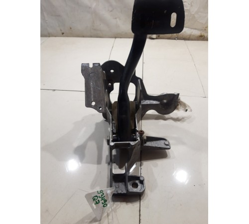 Педаль тормоза