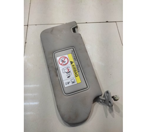 Козырёк солнцезащитный (правый)