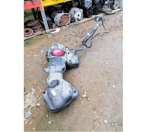 Бак топливный бензин