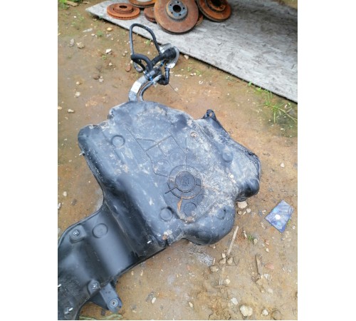 Бак топливный бензин