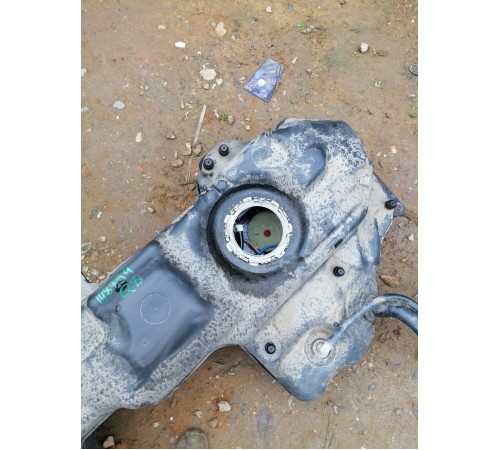 Бак топливный бензин