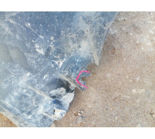 Локер (подкрылок) передний левый