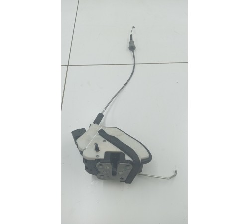 Замок двери задний правый