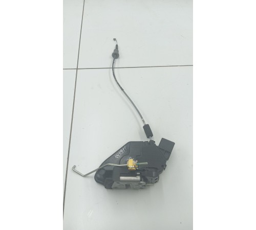 Замок двери задний правый