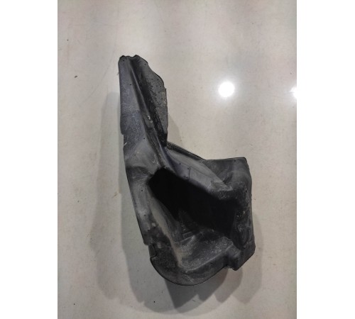 Уплотнитель стойки (левый)