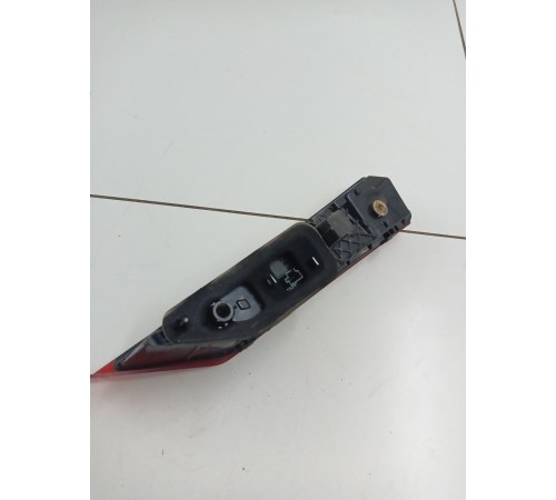 Фонарь крышки багажника левый