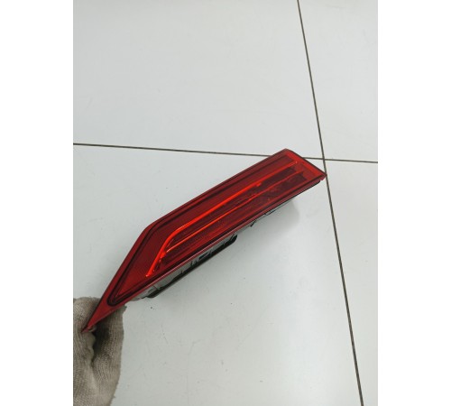 Фонарь крышки багажника левый