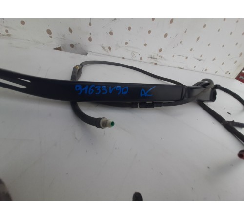 Поводок стеклоочистителя (правый)