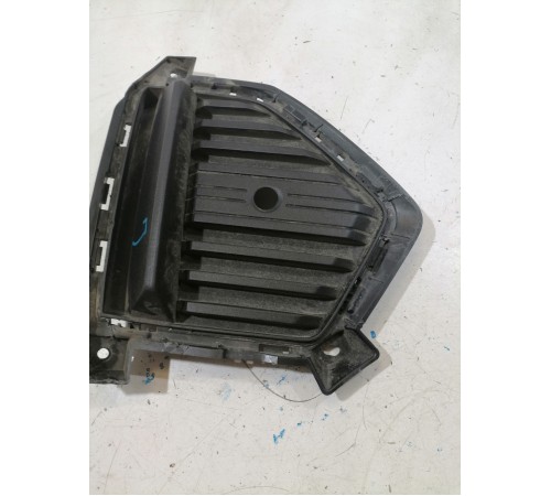 Накладка переднего бампера левая