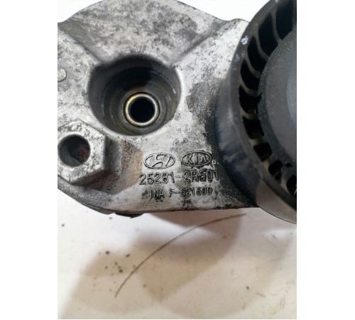 Натяжитель ремня с роликом