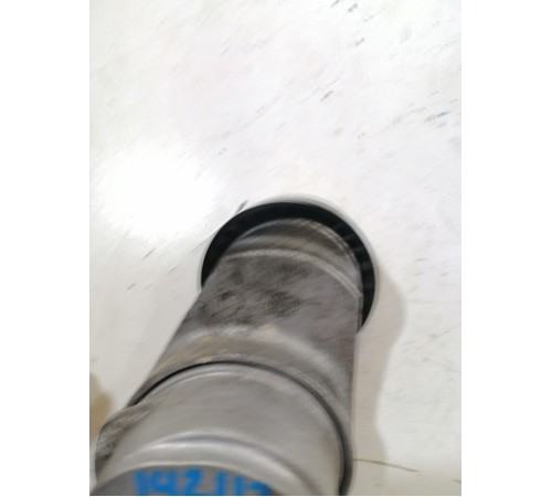 Натяжитель ремня с роликом