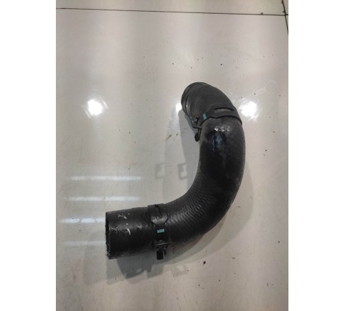 Патрубок системы охлаждения