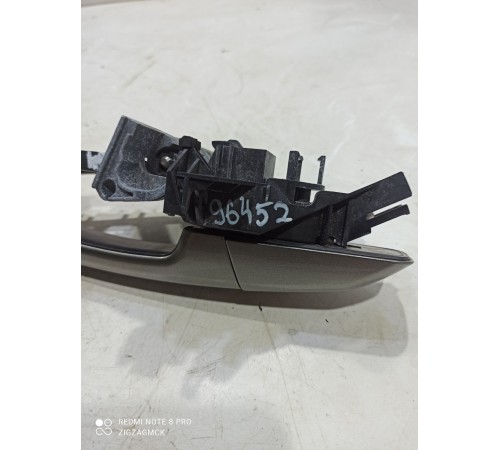 Ручка двери (передняя левая внешняя)