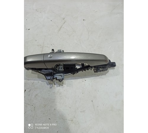 Ручка двери (передняя левая внешняя)