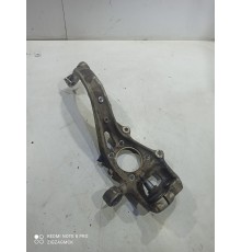 Кулак поворотный(передний правый)