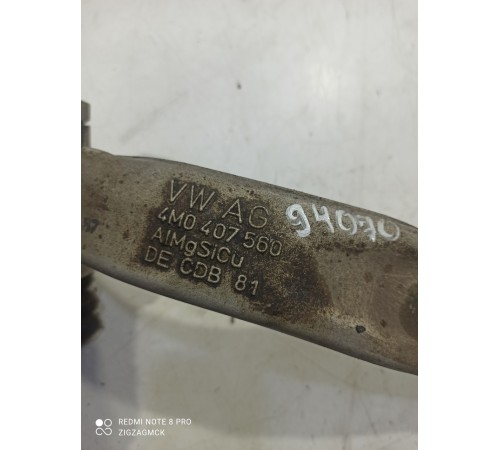 Кулак поворотный(передний правый)