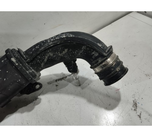 Патрубок интеркулера