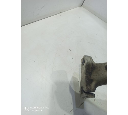 Кулак поворотный(передний правый)