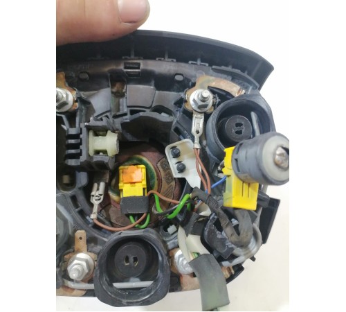 Подушка безопасности водителя, в руль